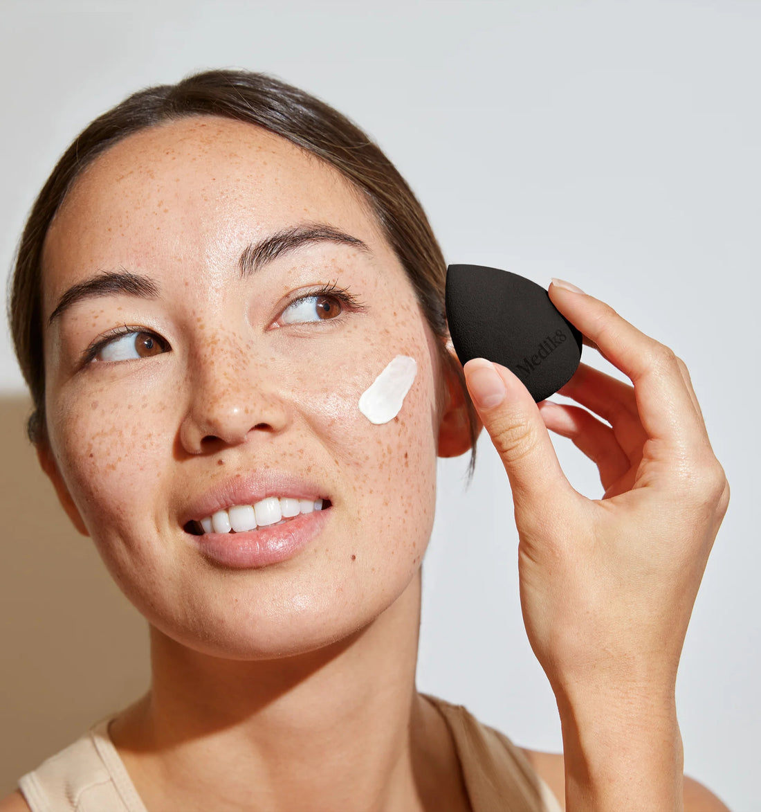 Medik8 Blender Sponge