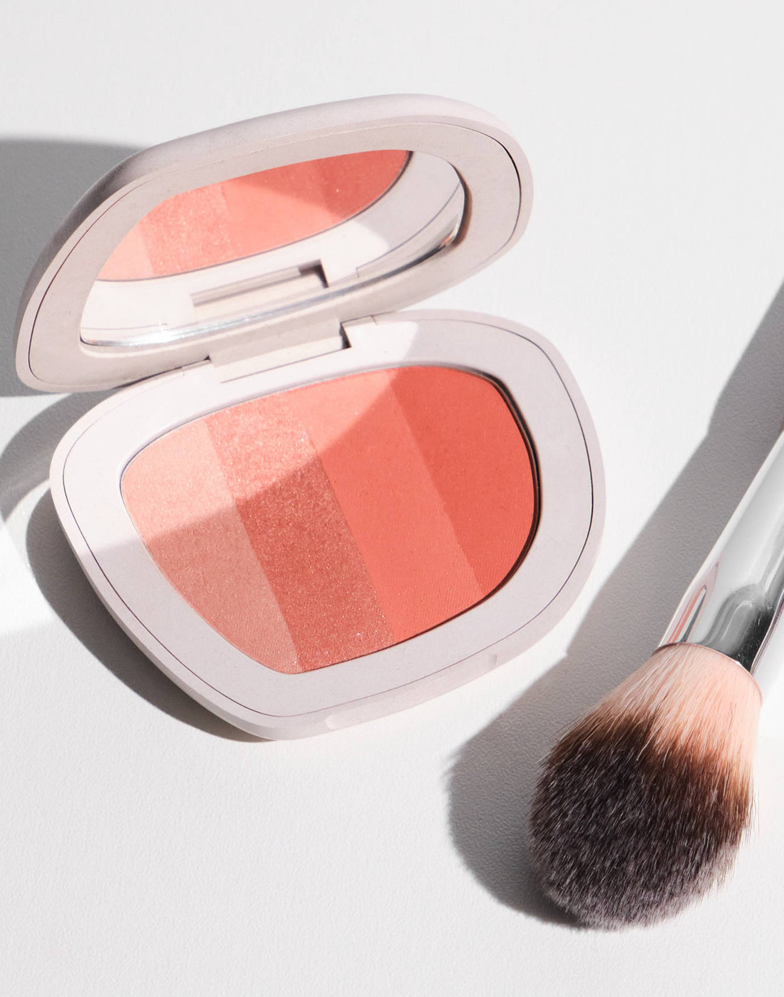 et al. Complexion Glow Refill - Peach Glow