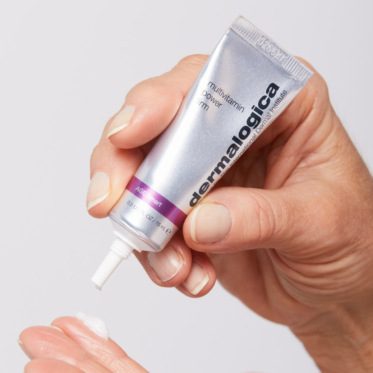 Dermalogica Multivitamin Power Firm Eye Cream, view 4