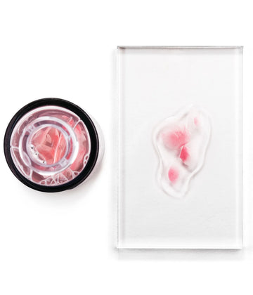 Avant Damascan Rose Petals Revitalising Facial Serum