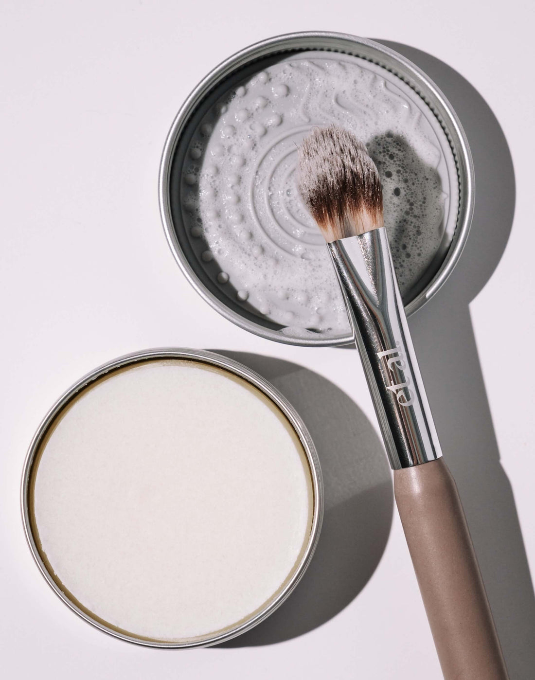 et al. Limited Edition Brush Set