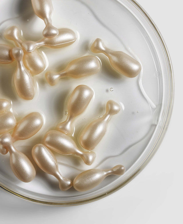 Environ Moisture+ Vita-Antioxidant Hydrating Oil Capsules, texture